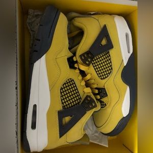 Air Jordan 4’s